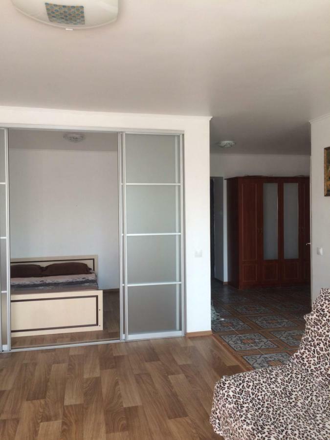 Studio Apartment In Center Poltava Eksteriør bilde